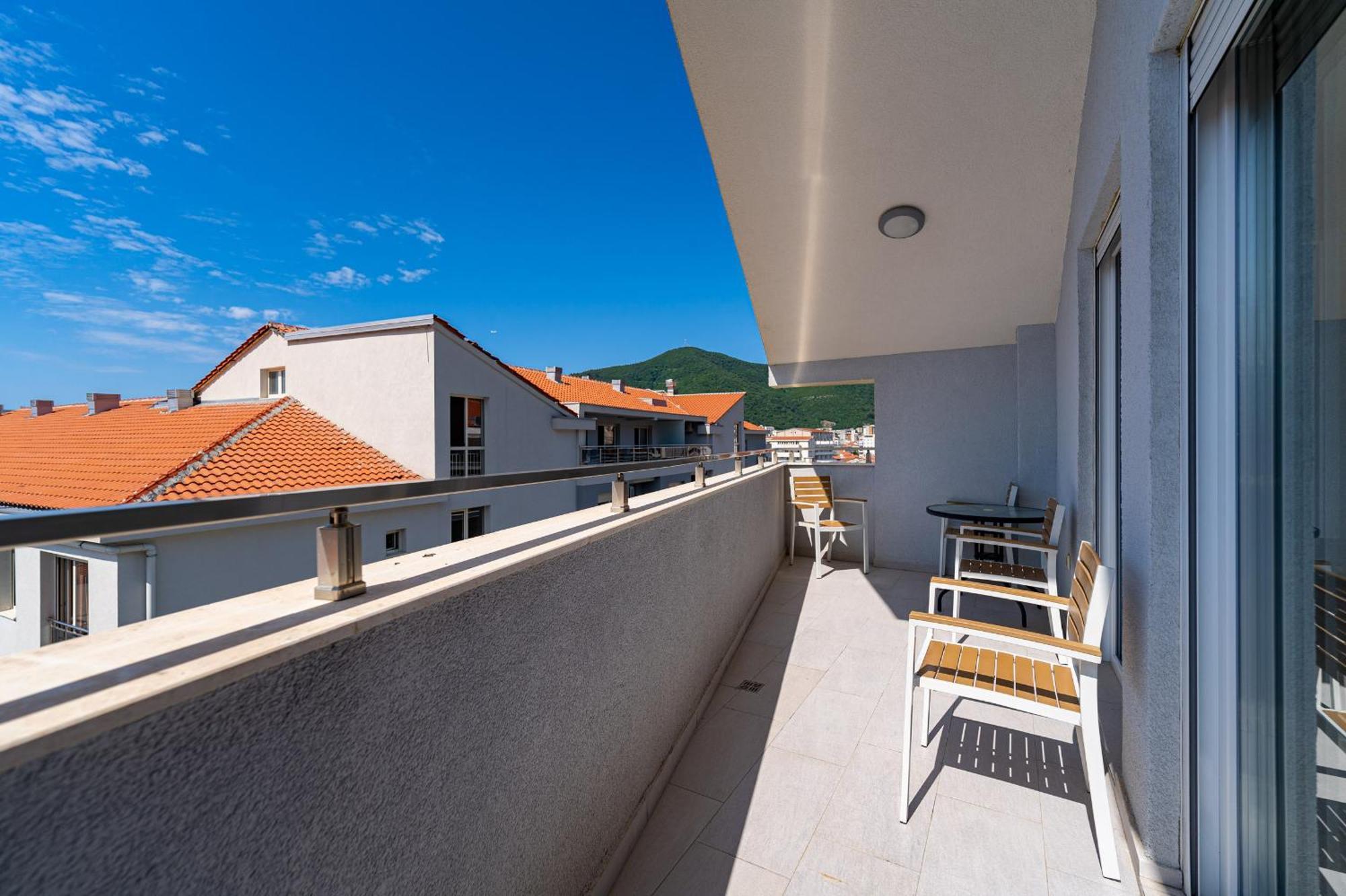 Marea Apartments Budva Exteriör bild