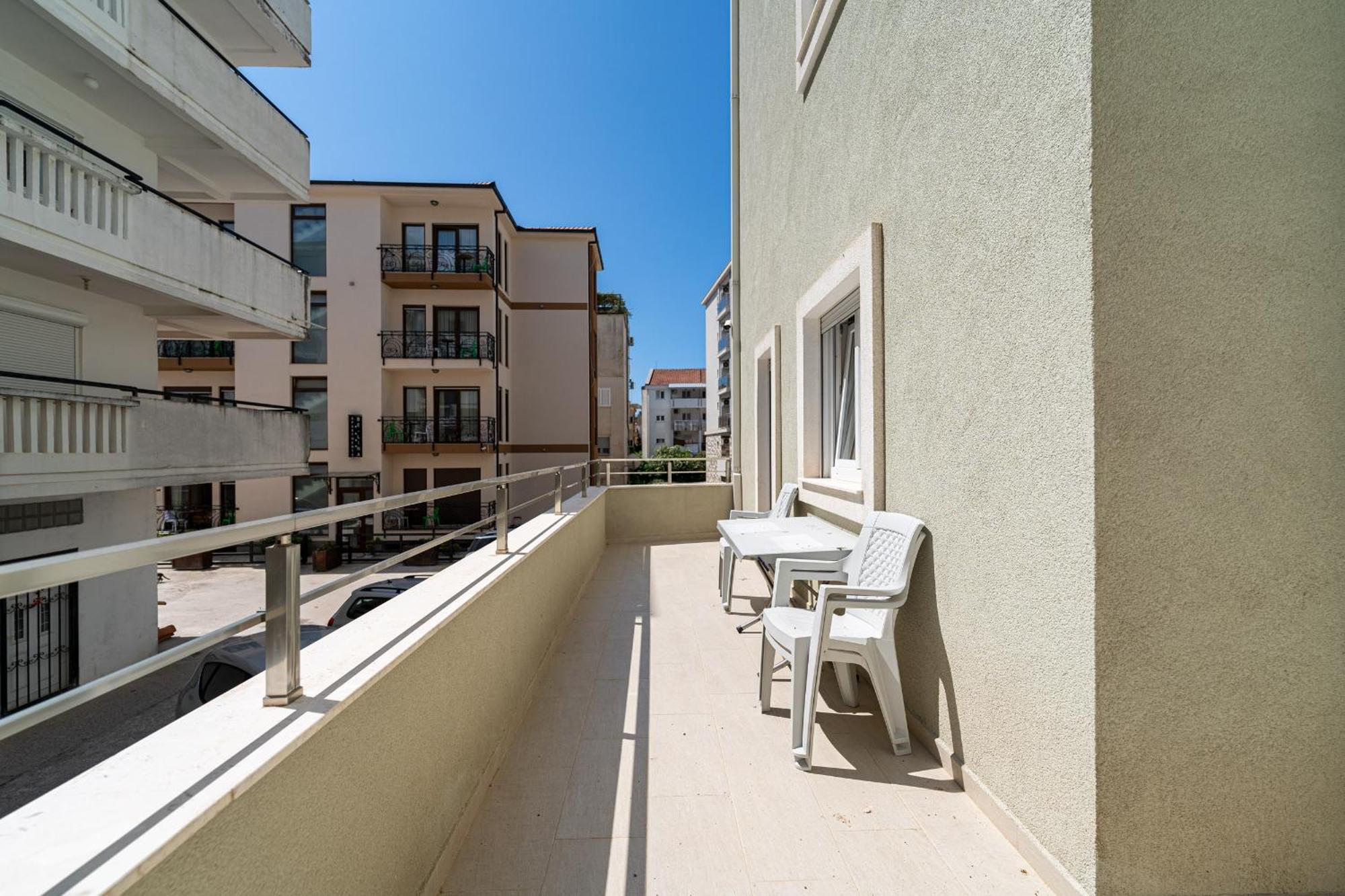 Marea Apartments Budva Rum bild